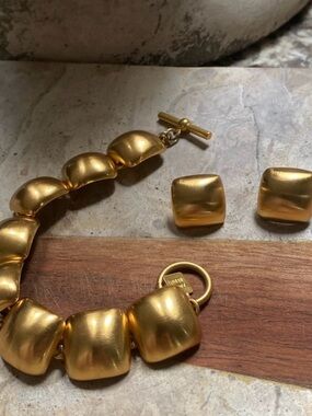 Vintage Anne Klein Gold-Tone Link Bracelet with Matching earrings-set